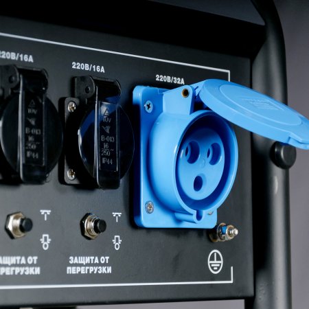 Бензиновый генератор FUBAG BS 6600 A ES с электростартером и коннектором автоматики Бензиновый генератор FUBAG BS 6600 A ES с электростартером и коннектором автоматики в Ярославле фото